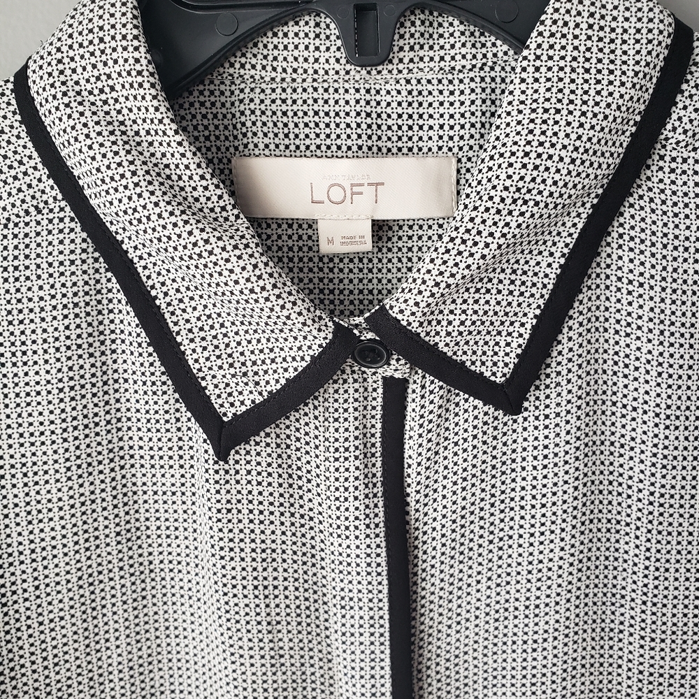 LOFT black and white Blouse